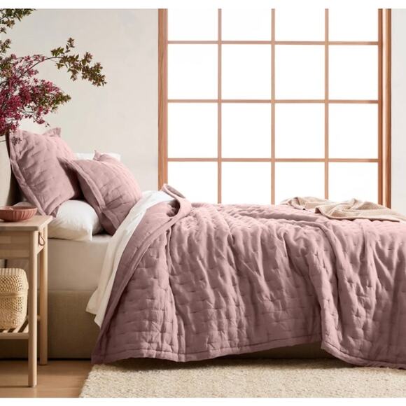 Quince European Linen Dream Quilt King/Cal King Dusty Mauve NWOT #K6 - Picture 1 of 4